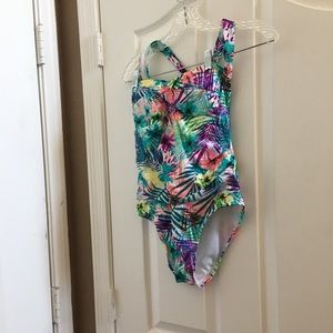 FINAL MARKDOWN Catalina swimsuit small size 4/6